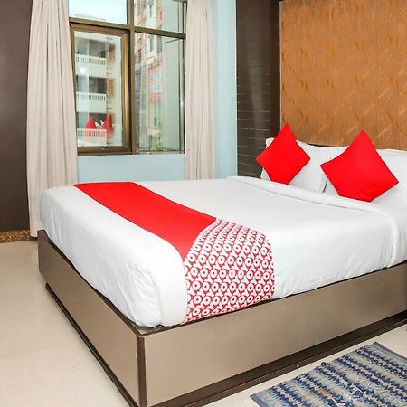 Hotel Oyo 3811 Geetanjali Regency à Calcutta Extérieur photo