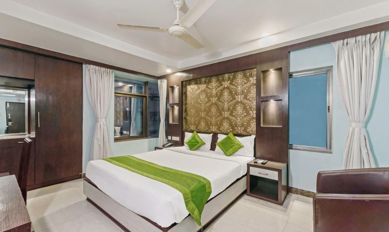 Hotel Oyo 3811 Geetanjali Regency à Calcutta Extérieur photo