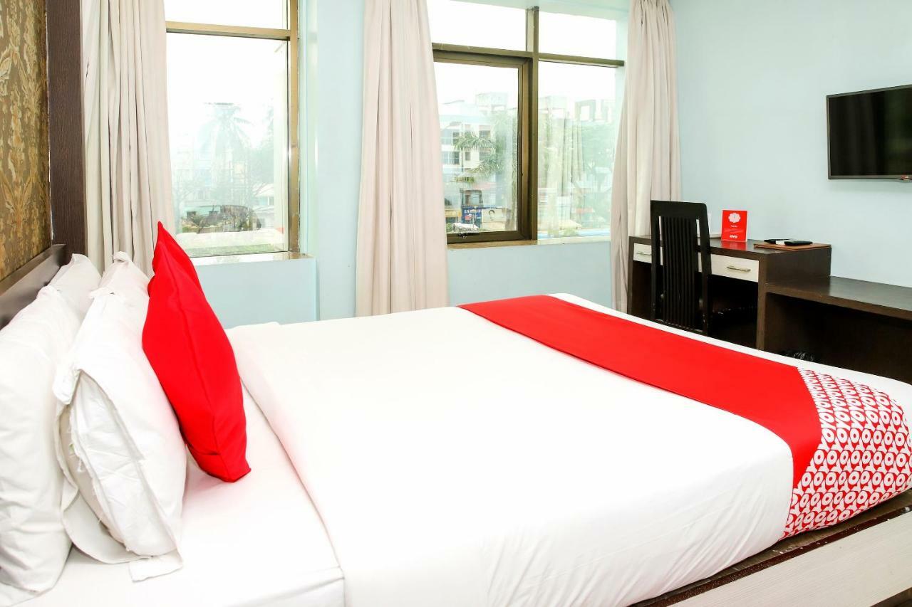Hotel Oyo 3811 Geetanjali Regency à Calcutta Extérieur photo