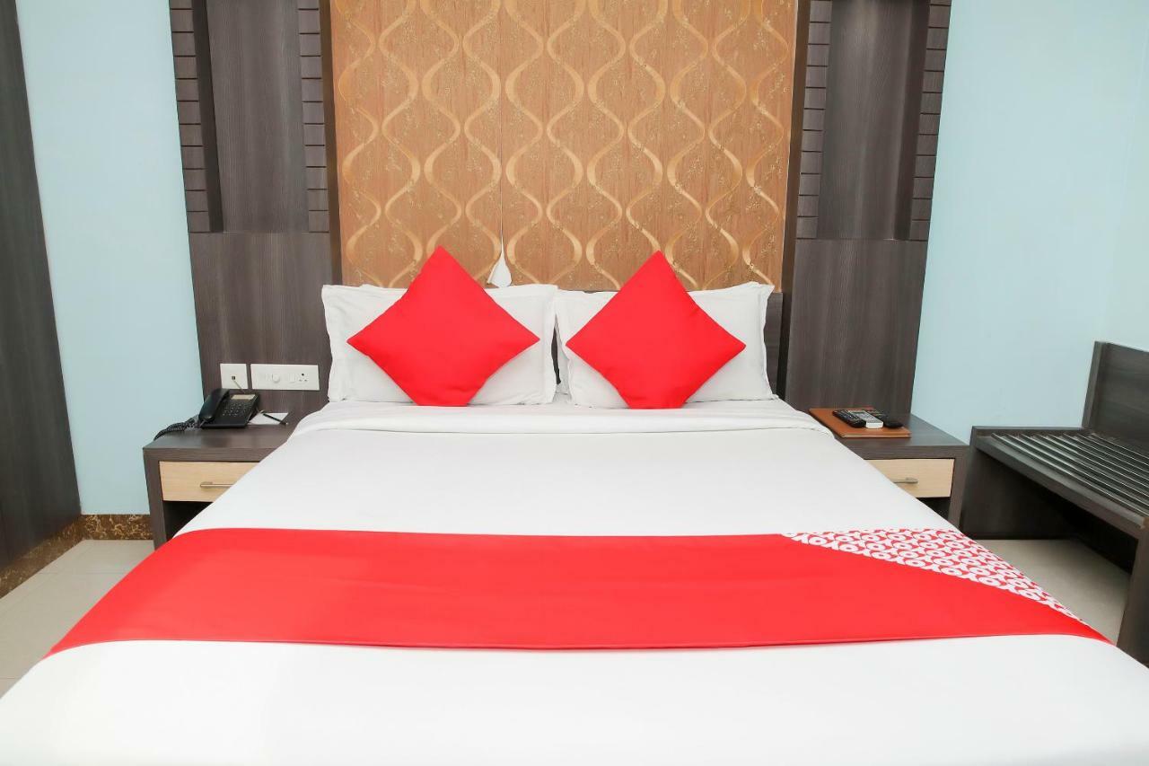 Hotel Oyo 3811 Geetanjali Regency à Calcutta Extérieur photo